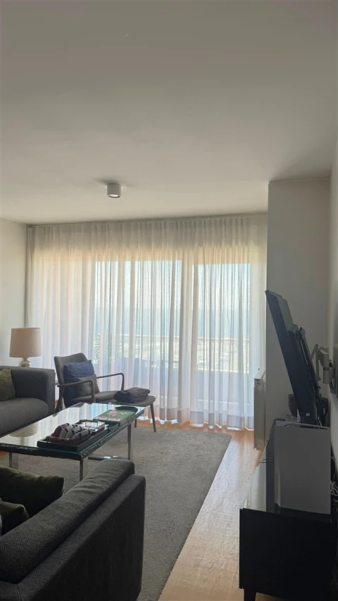 Apartamento T3 para Arrendamento em Aldoar, Foz do Douro e Nevogilde