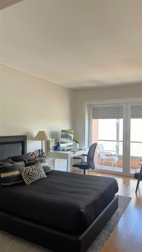 Apartamento T3 para Arrendamento em Aldoar, Foz do Douro e Nevogilde