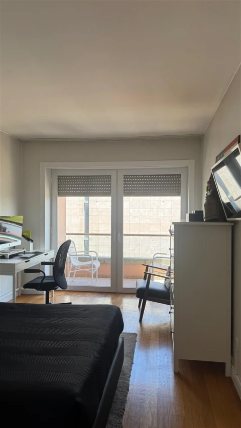 Apartamento T3 para Arrendamento em Aldoar, Foz do Douro e Nevogilde