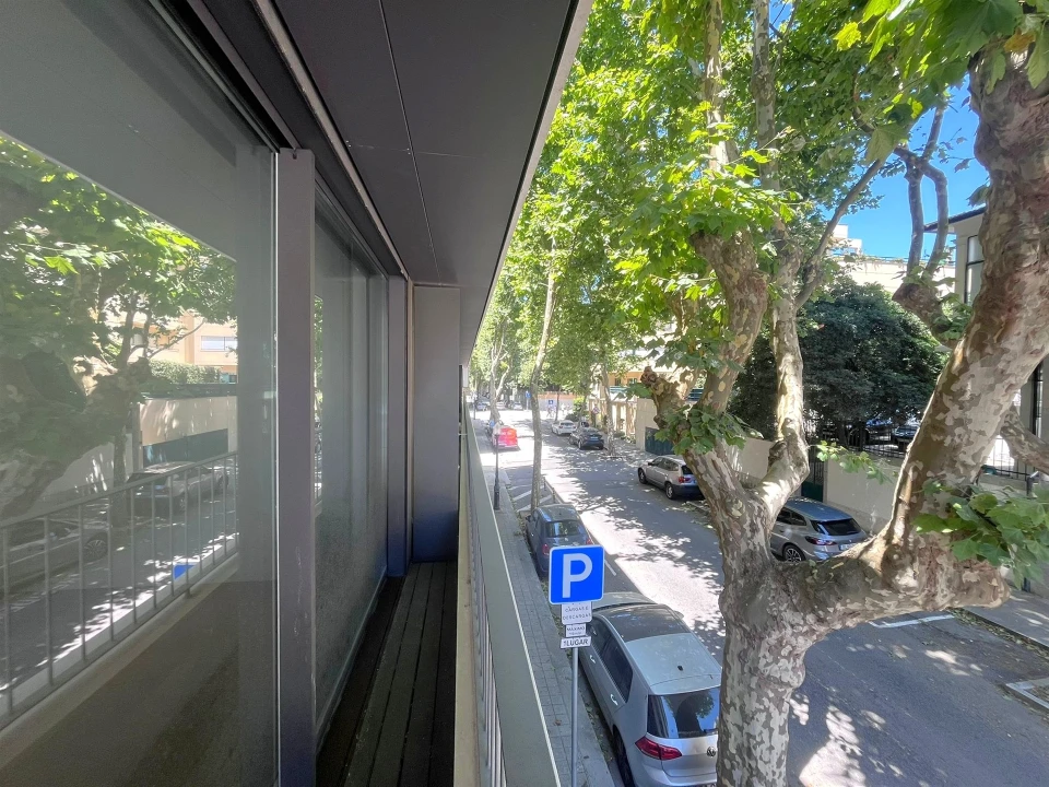 Apartamento T3 para Arrendamento em Aldoar, Foz do Douro e Nevogilde Foto 1