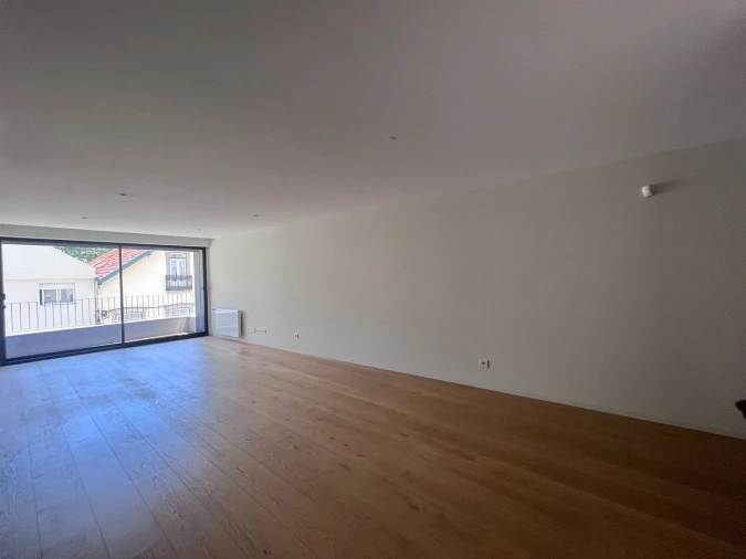 Apartamento T3 para Arrendamento em Aldoar, Foz do Douro e Nevogilde Foto 3