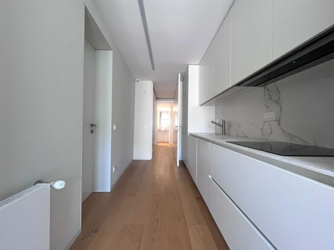 Apartamento T3 para Arrendamento em Aldoar, Foz do Douro e Nevogilde Foto 9