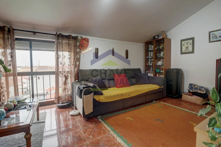 Apartamento T2 para Venda em Bombarral e Vale Covo Foto 7