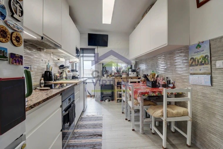 Apartamento T2 para Venda em Bombarral e Vale Covo Foto 2