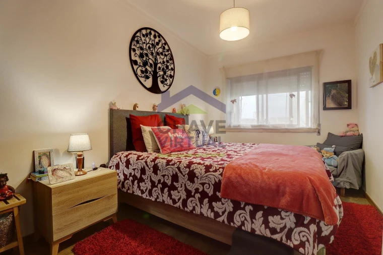 Apartamento T2 para Venda em Bombarral e Vale Covo Foto 13