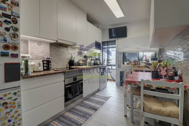 Apartamento T2 para Venda em Bombarral e Vale Covo Foto 1