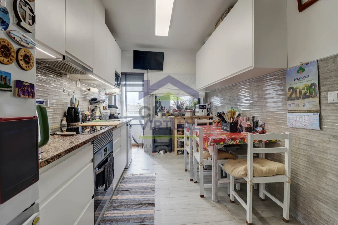 Apartamento T2 para Venda em Bombarral e Vale Covo Foto 2