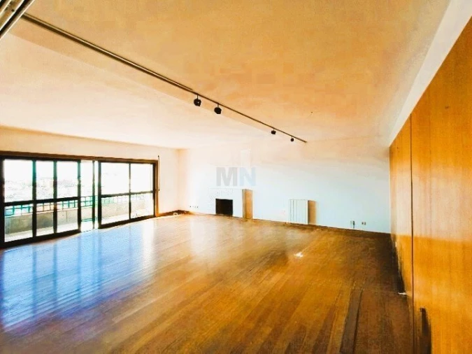 Apartamento T4 para Venda em Sé Nova, Santa Cruz, Almedina e São Bartolomeu Foto 6