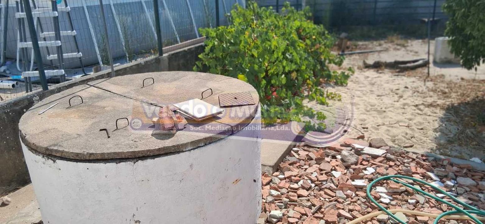 Moradia T3 para Venda em Mora Foto 13