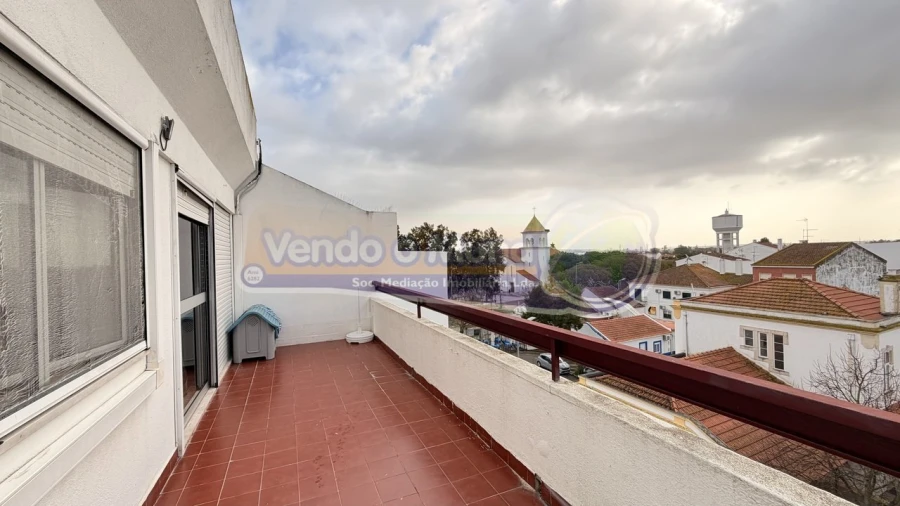 Apartamento T2 para Venda em Benavente Foto 1