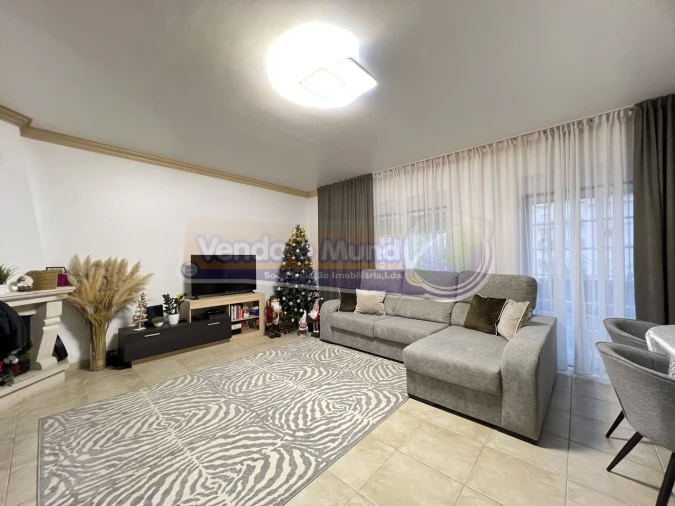Apartamento T3 para Venda em Samora Correia Foto 2