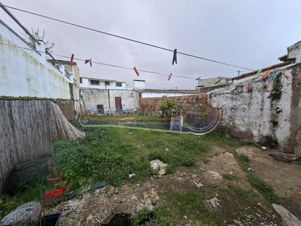 Moradia T1 para Venda em Salvaterra de Magos e Foros de Salvaterra Foto 2