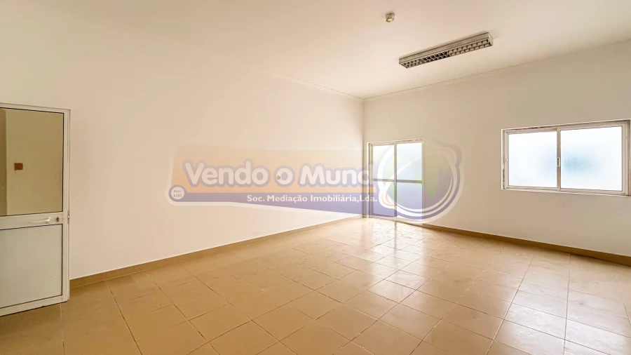 Loja para Venda em Benavente Foto 16