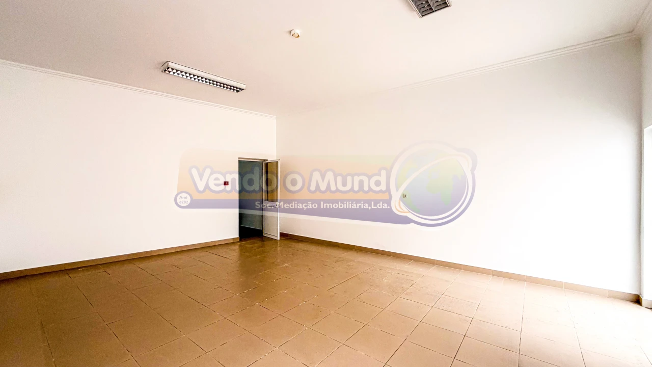 Loja para Venda em Benavente Foto 14