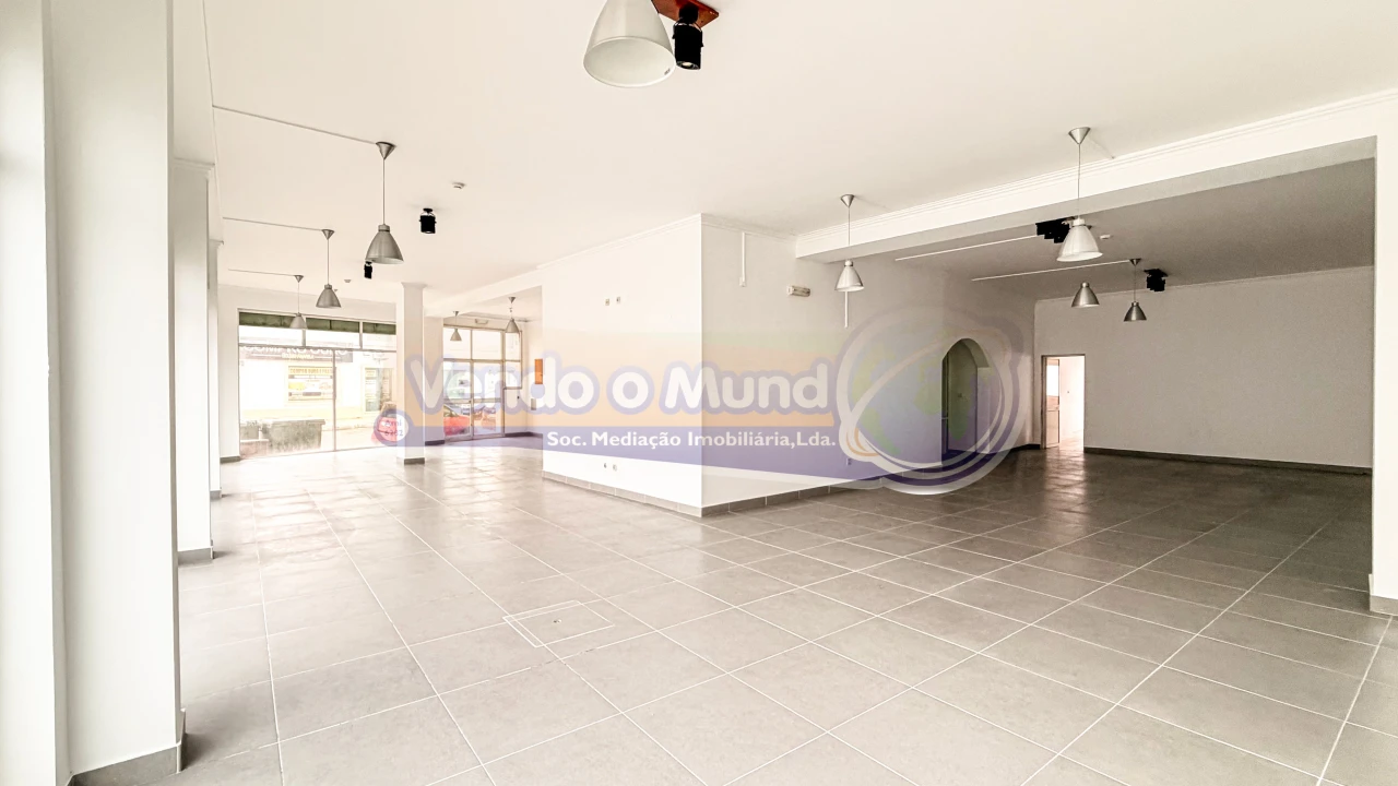 Loja para Venda em Benavente Foto 1