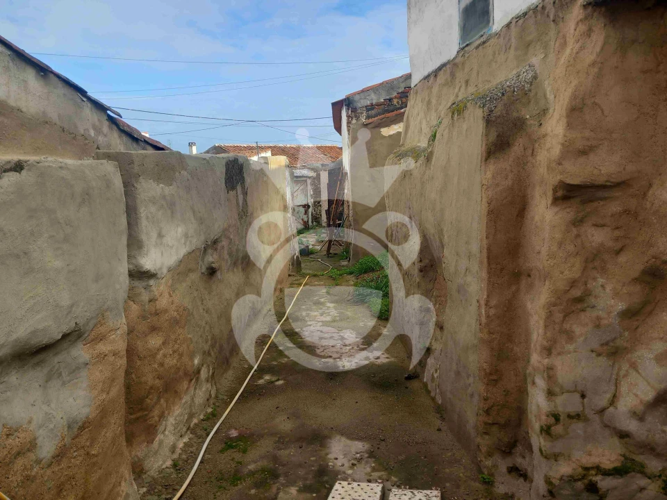 Moradia T0 para Venda em Serpa (Salvador e Santa Maria) Foto 2