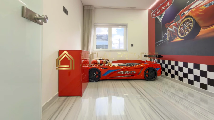 Moradia T4 para Venda em Amora Foto 20