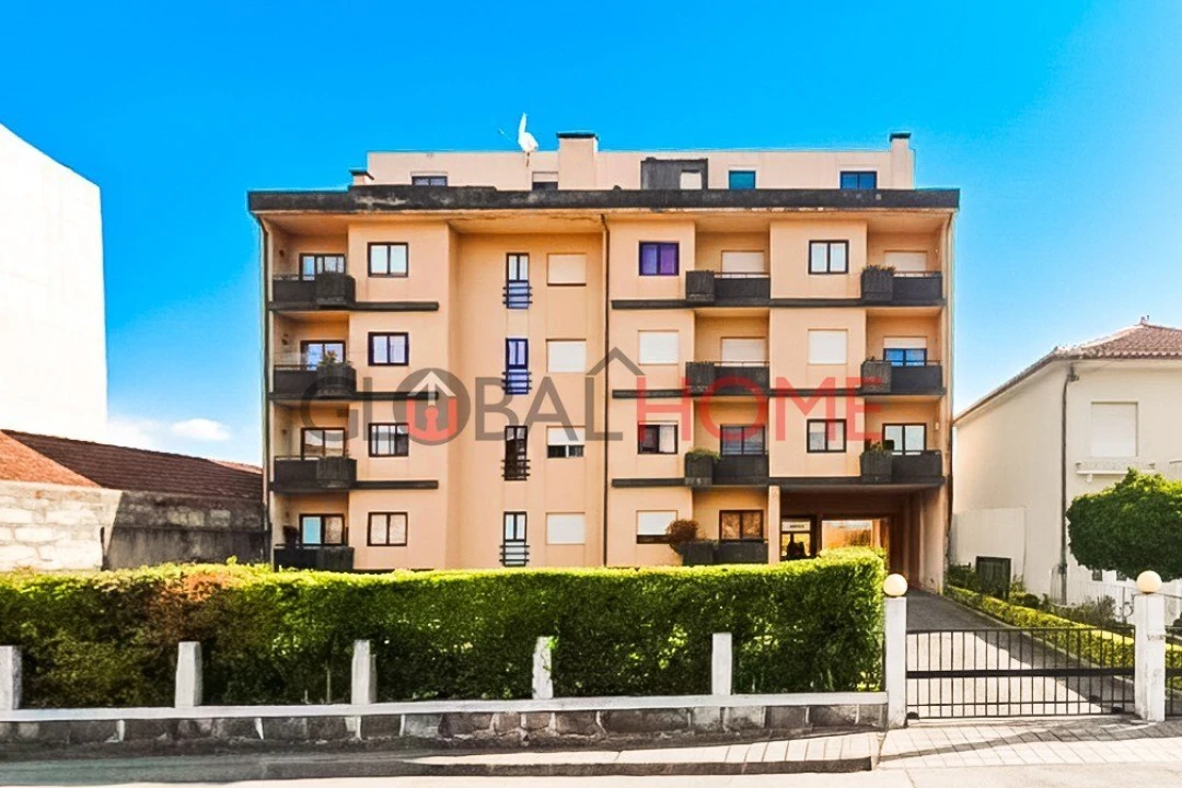 Apartamento T1 para Venda em Moreira Foto 19