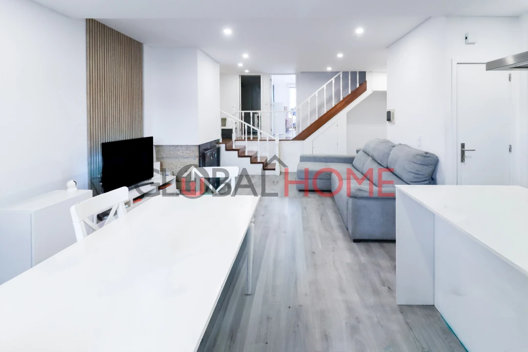 Apartamento T1 para Venda em Moreira Foto 3