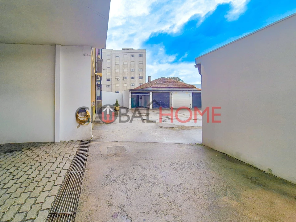 Apartamento T1 para Venda em Moreira Foto 16