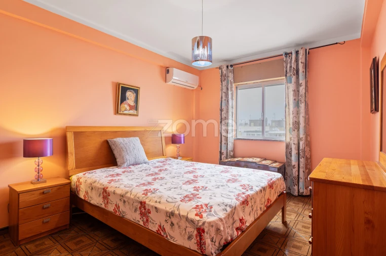 Apartamento T3 para Venda em Olhão Foto 17