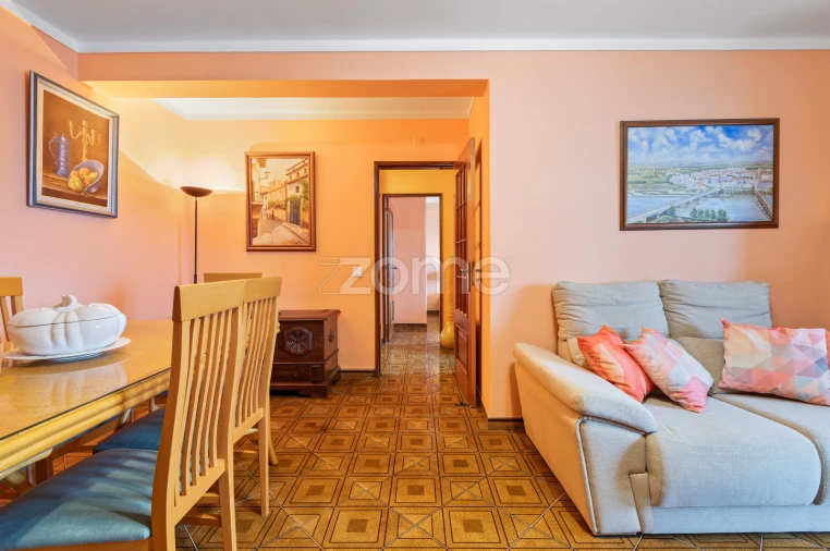 Apartamento T3 para Venda em Olhão