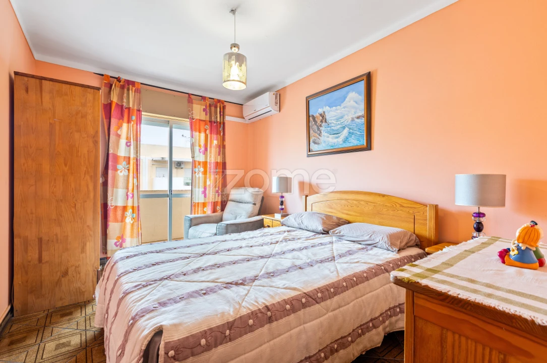 Apartamento T3 para Venda em Olhão Foto 27