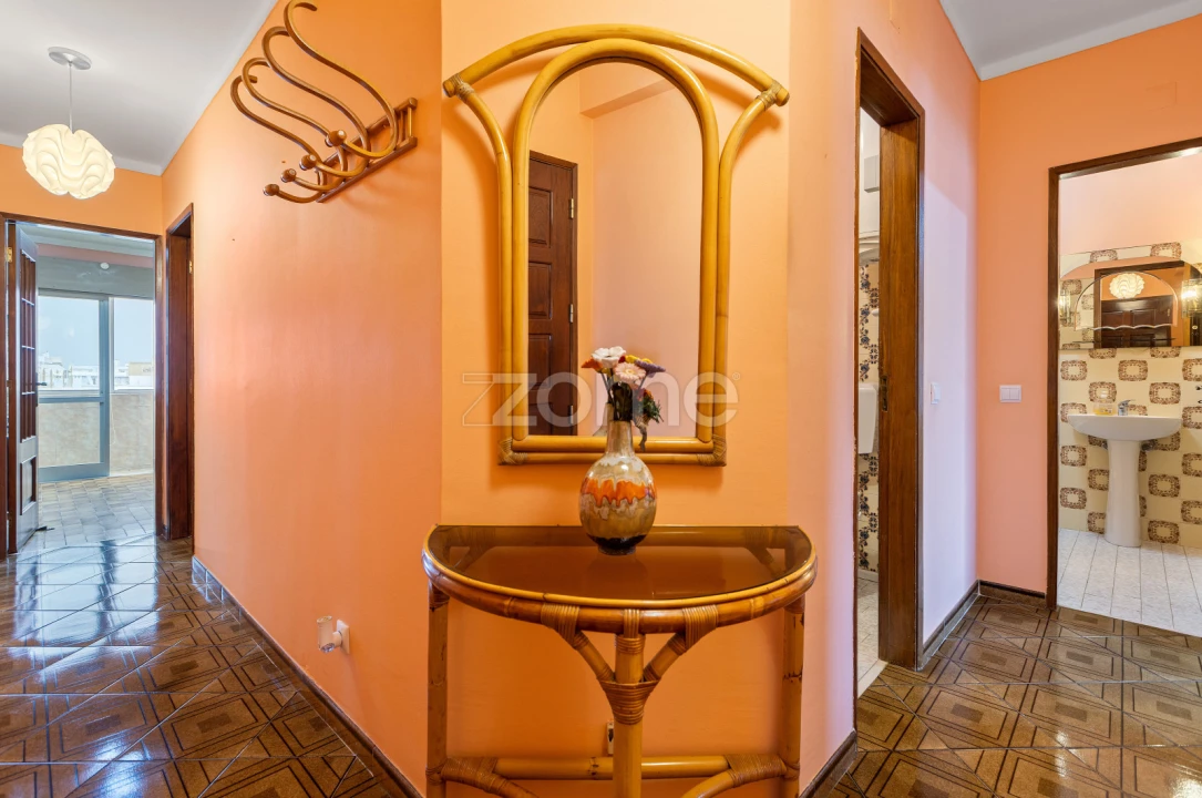 Apartamento T3 para Venda em Olhão Foto 3