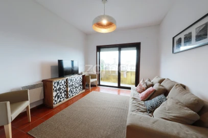 Apartamento T3 para Arrendamento em Cedofeita, Santo Ildefonso, Sé, Miragaia, São Nicolau e Vitória