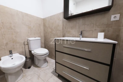 Apartamento T3 para Arrendamento em Cedofeita, Santo Ildefonso, Sé, Miragaia, São Nicolau e Vitória