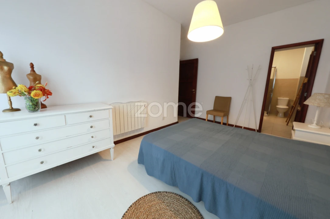 Apartamento T3 para Arrendamento em Cedofeita, Santo Ildefonso, Sé, Miragaia, São Nicolau e Vitória Foto 10