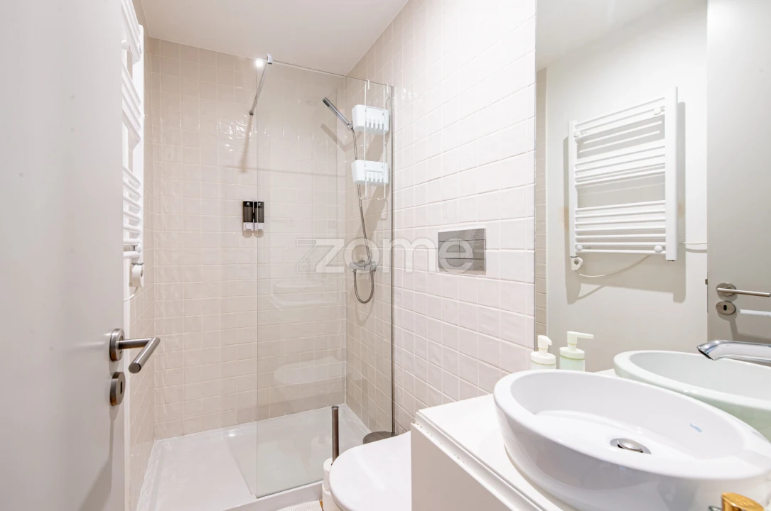 Apartamento T2 para Venda em Cedofeita, Santo Ildefonso, Sé, Miragaia, São Nicolau e Vitória Foto 21