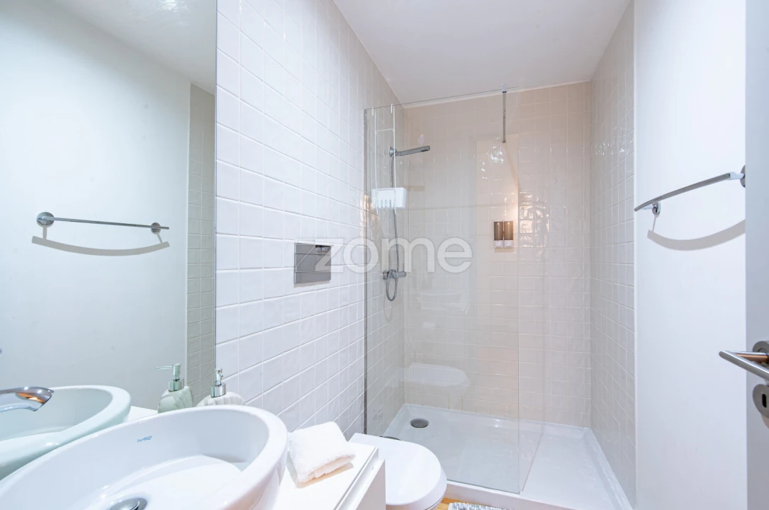 Apartamento T2 para Venda em Cedofeita, Santo Ildefonso, Sé, Miragaia, São Nicolau e Vitória Foto 25