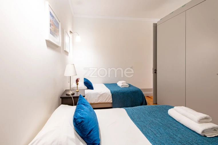 Apartamento T2 para Venda em Cedofeita, Santo Ildefonso, Sé, Miragaia, São Nicolau e Vitória Foto 24