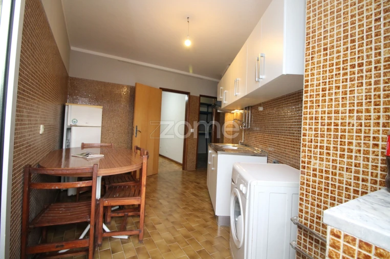 Apartamento T3 para Arrendamento em São Vitor (Braga) Foto 10