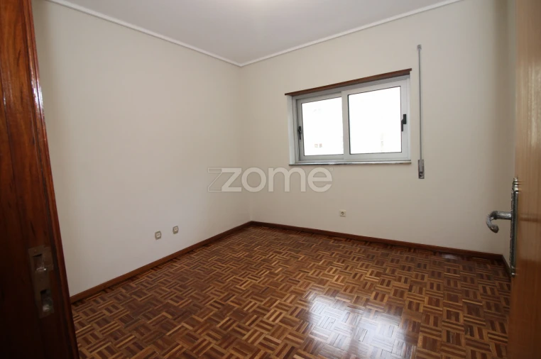 Apartamento T3 para Arrendamento em São Vitor (Braga) Foto 22