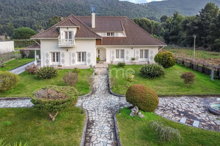 Moradia T5 para Venda em Moledo e Cristelo Foto 1