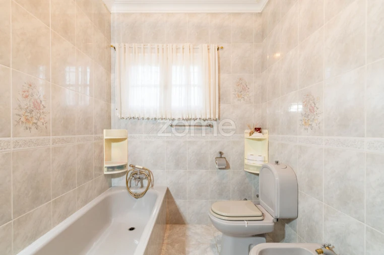 Moradia T5 para Venda em Moledo e Cristelo Foto 40