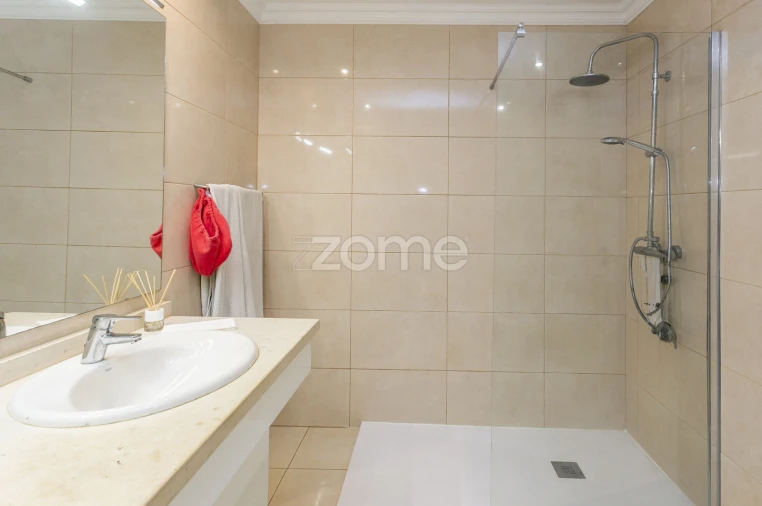 Apartamento T2 para Venda em Gulpilhares e Valadares Foto 28