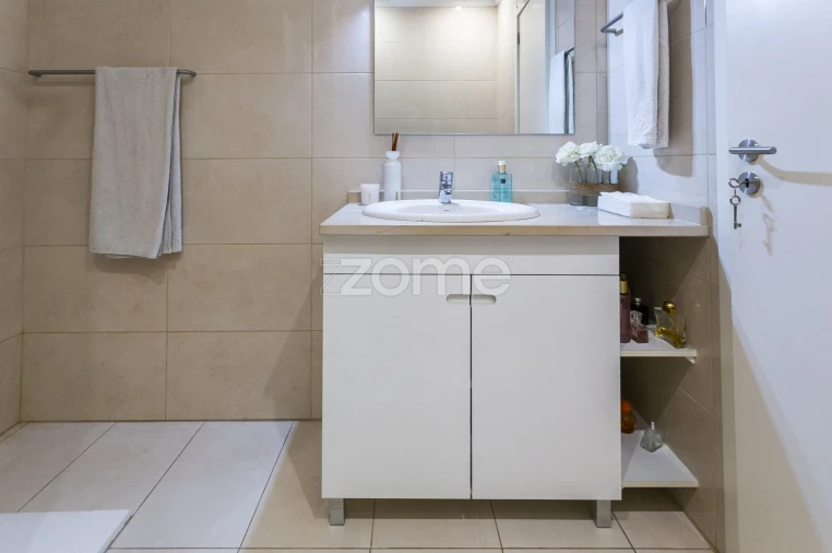 Apartamento T2 para Venda em Gulpilhares e Valadares Foto 35