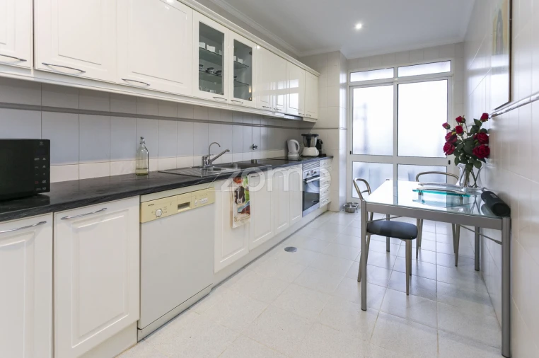 Apartamento T2 para Venda em Gulpilhares e Valadares Foto 13