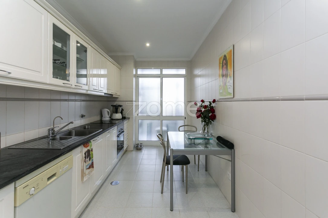 Apartamento T2 para Venda em Gulpilhares e Valadares Foto 14