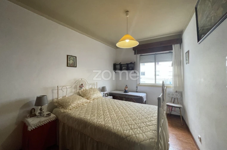 Apartamento T4 para Venda em Sé e São Lourenço Foto 8