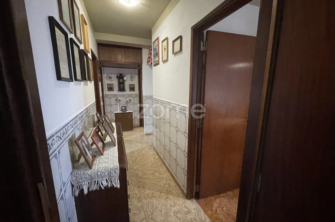 Apartamento T4 para Venda em Sé e São Lourenço Foto 6