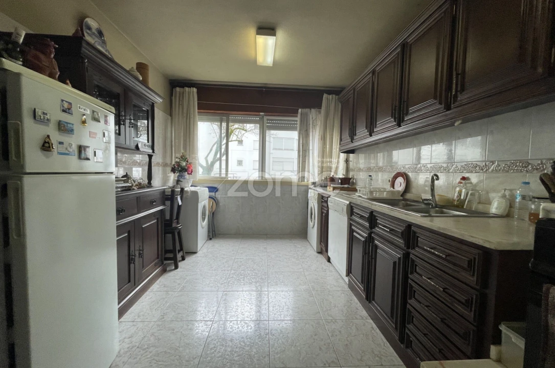 Apartamento T4 para Venda em Sé e São Lourenço Foto 1