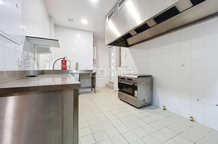 Prédio para Venda em Buarcos Foto 52