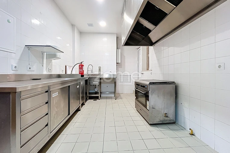 Prédio para Venda em Buarcos Foto 51