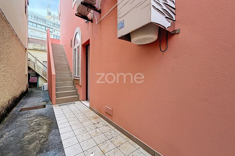 Prédio para Venda em Buarcos Foto 54