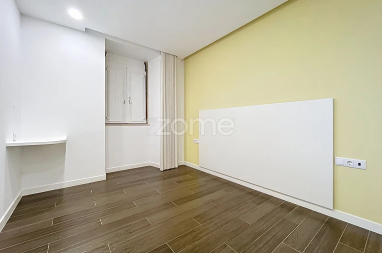 Prédio para Venda em Buarcos Foto 14