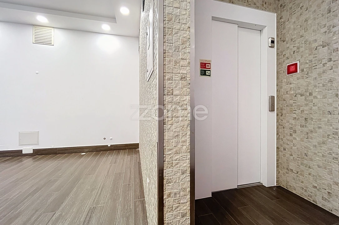 Prédio para Venda em Buarcos Foto 3